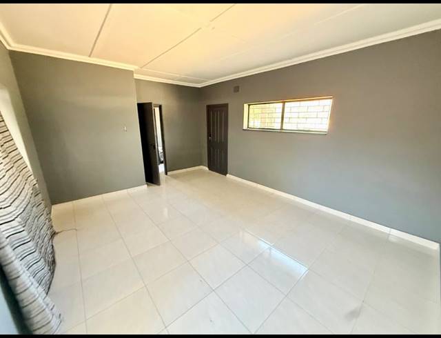 8 BEDROOM HOUSE FOR SALE IN VANDERBIJLPARK CW 6